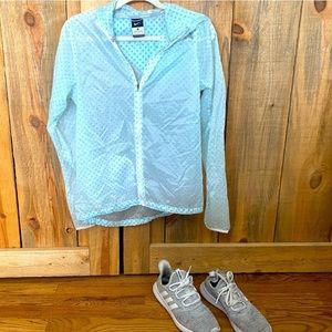 Nike Lightweight Rain Coat - small